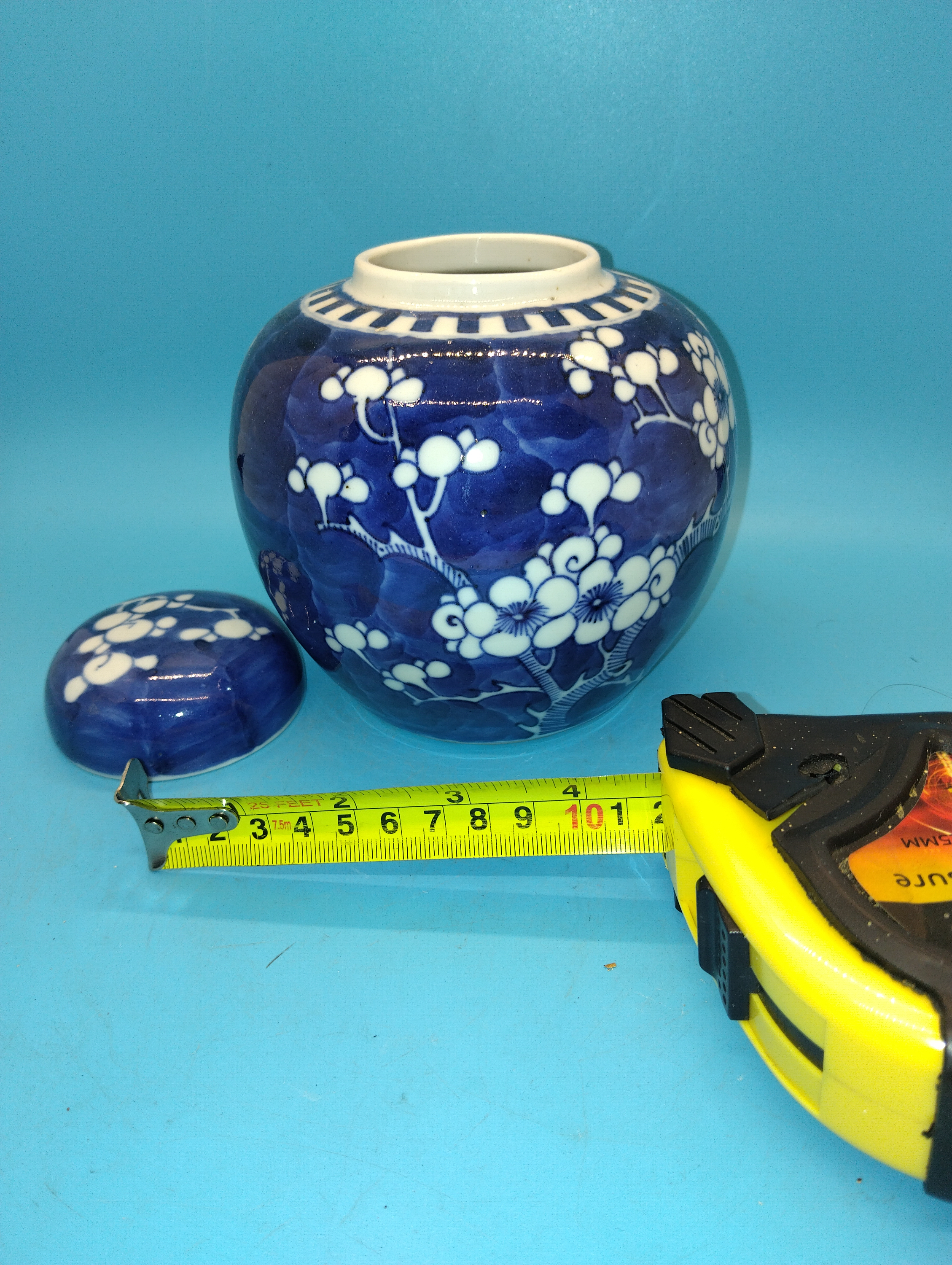 VERY NICE BLUE AND WHITE GINGER JAR