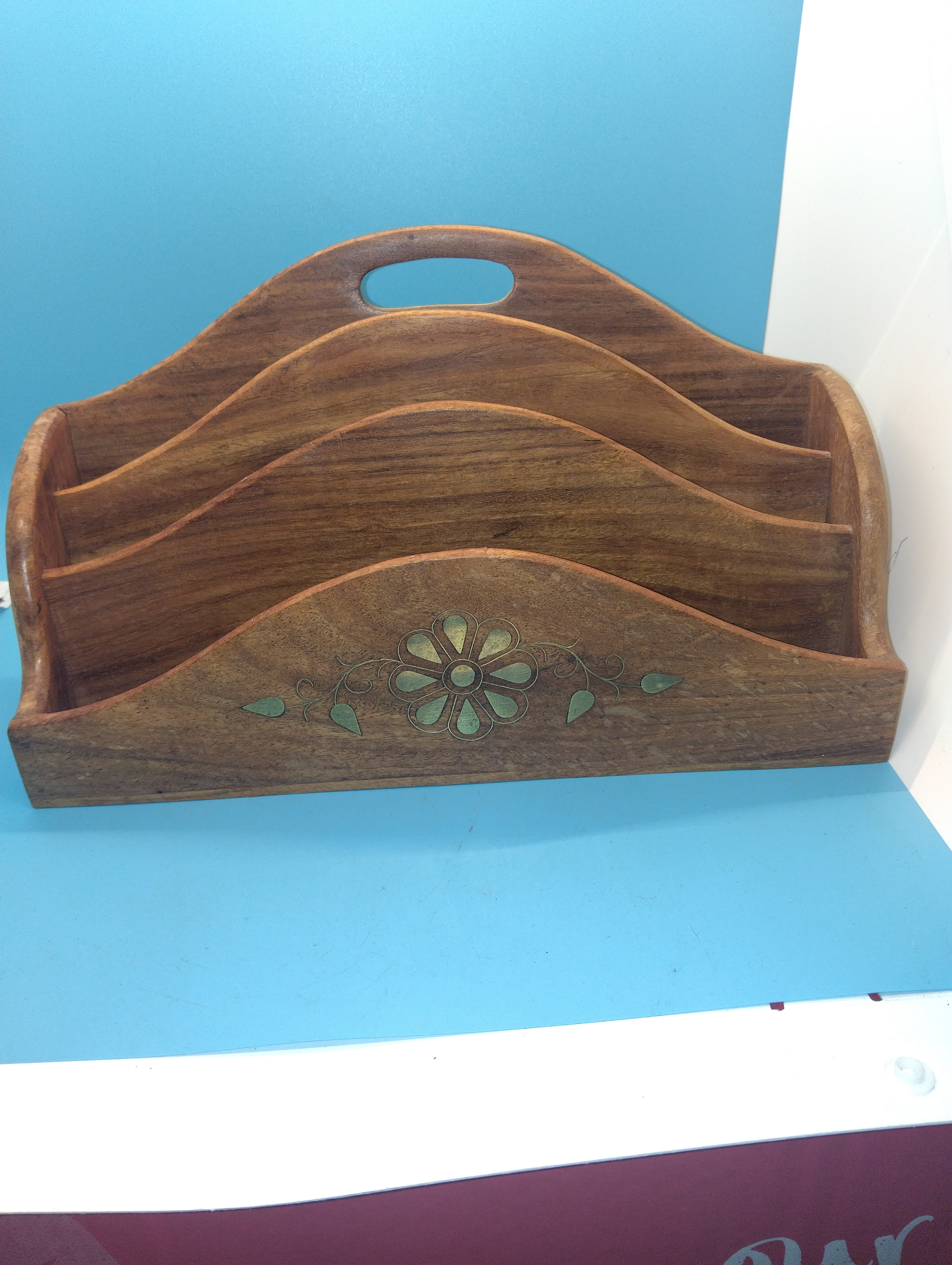 VERY NICE FOUR LEAF LETTER RACK