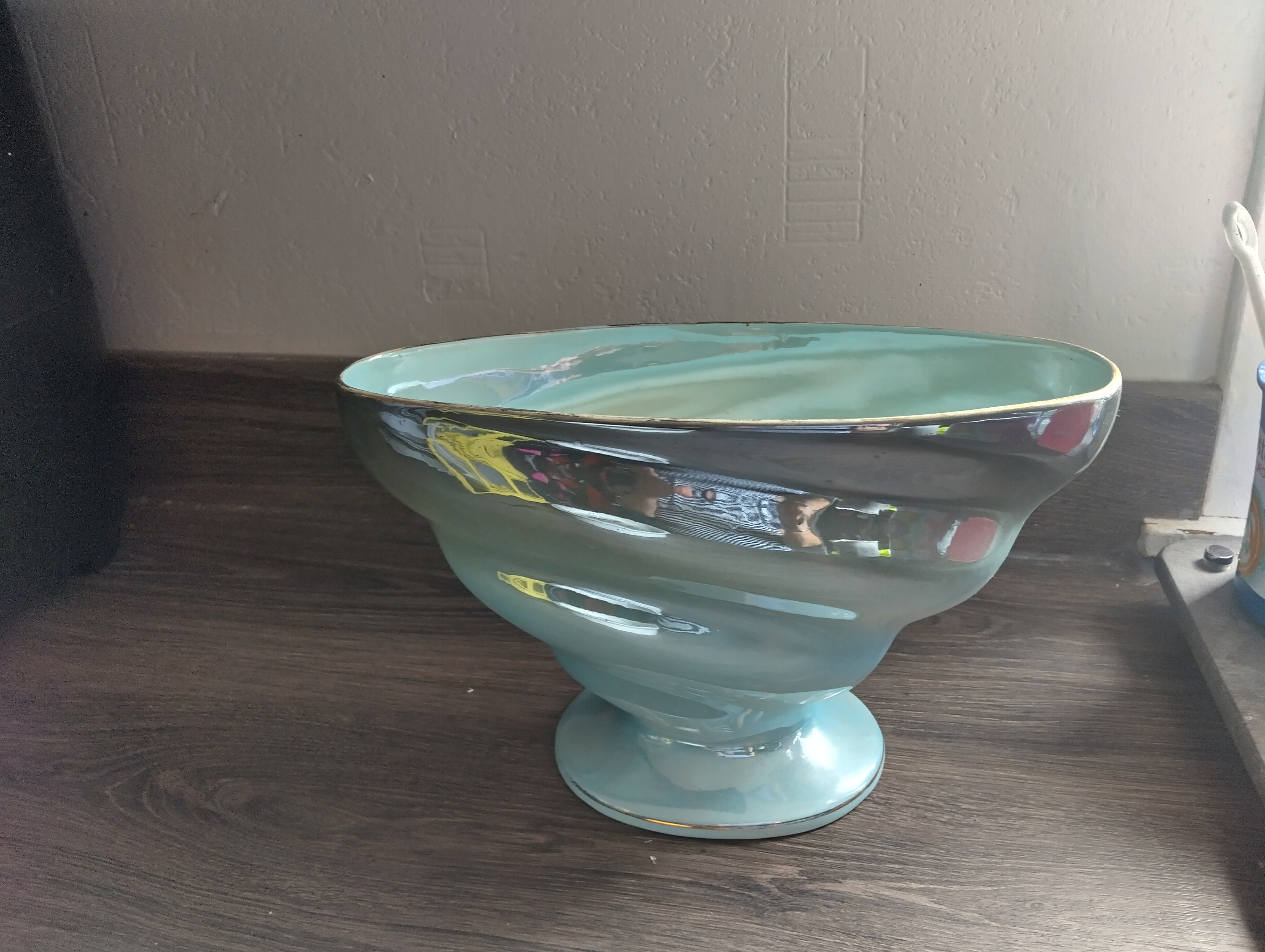 VERY NICE LARGE MALING LUSTRE VASE
