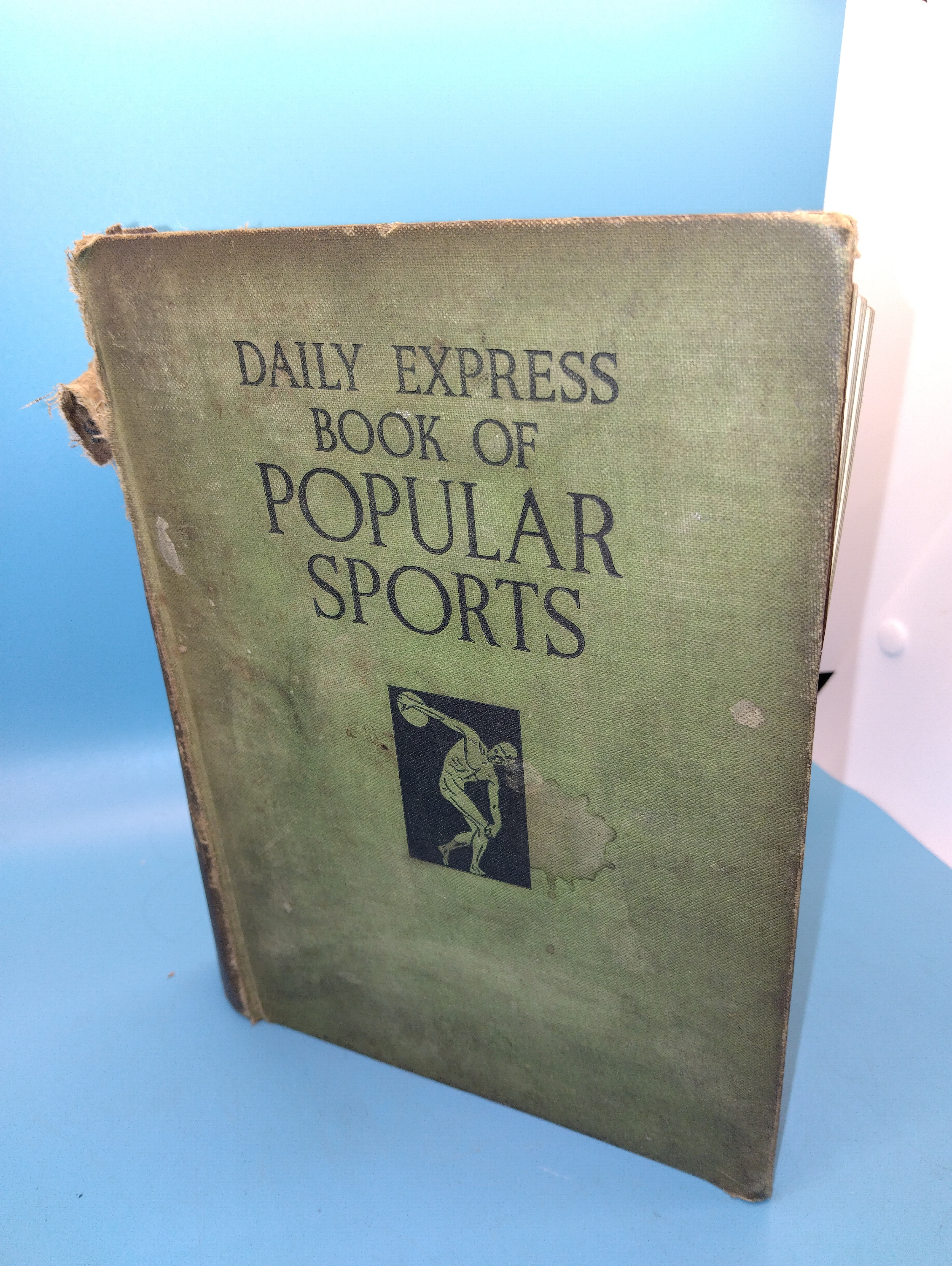 RARE DAILY EXPRESS BOOK OF POPULAR SPORTS