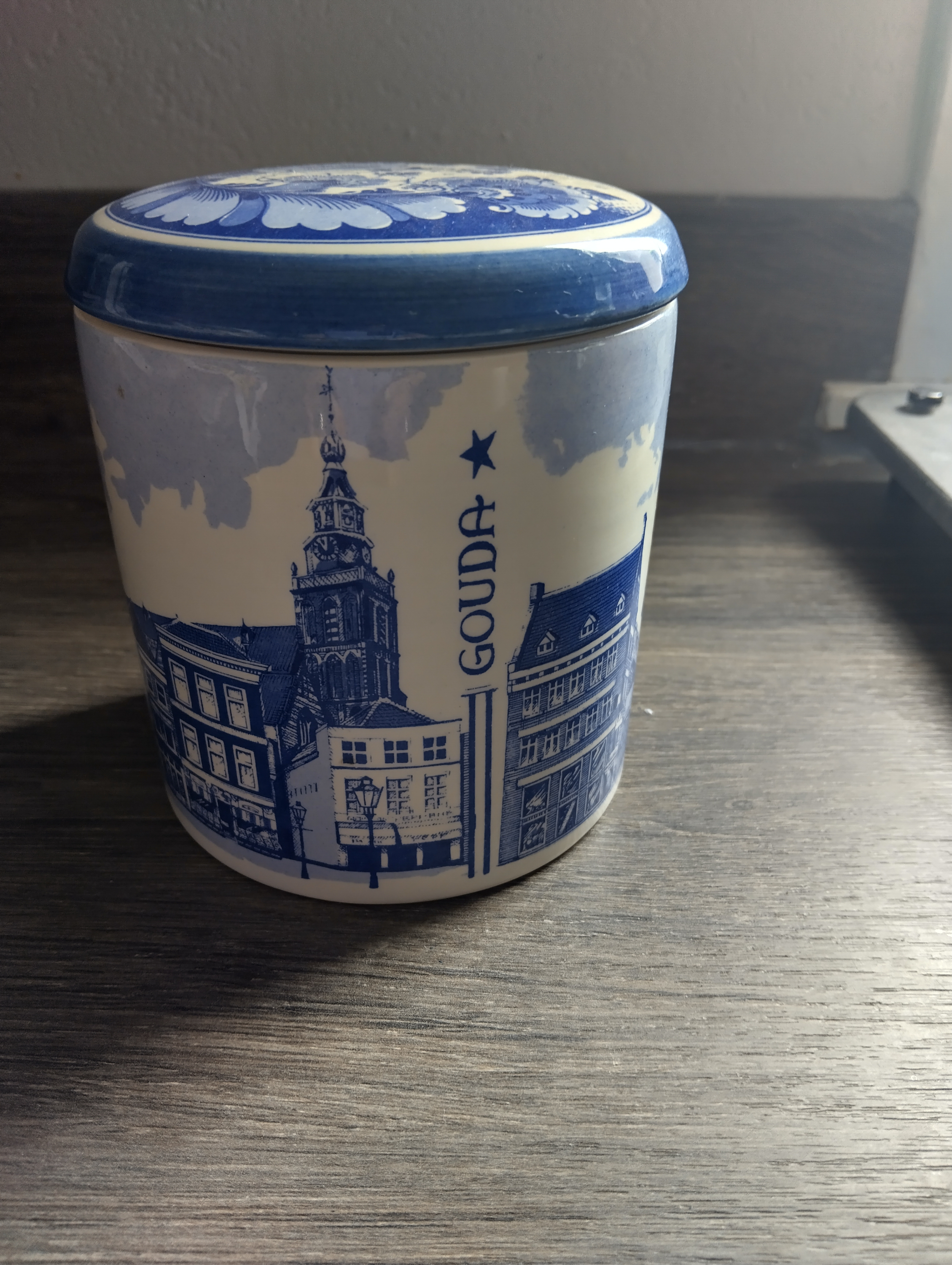 VERY NICE DELFT HANDPAINTED CHEESE LIDDED POT