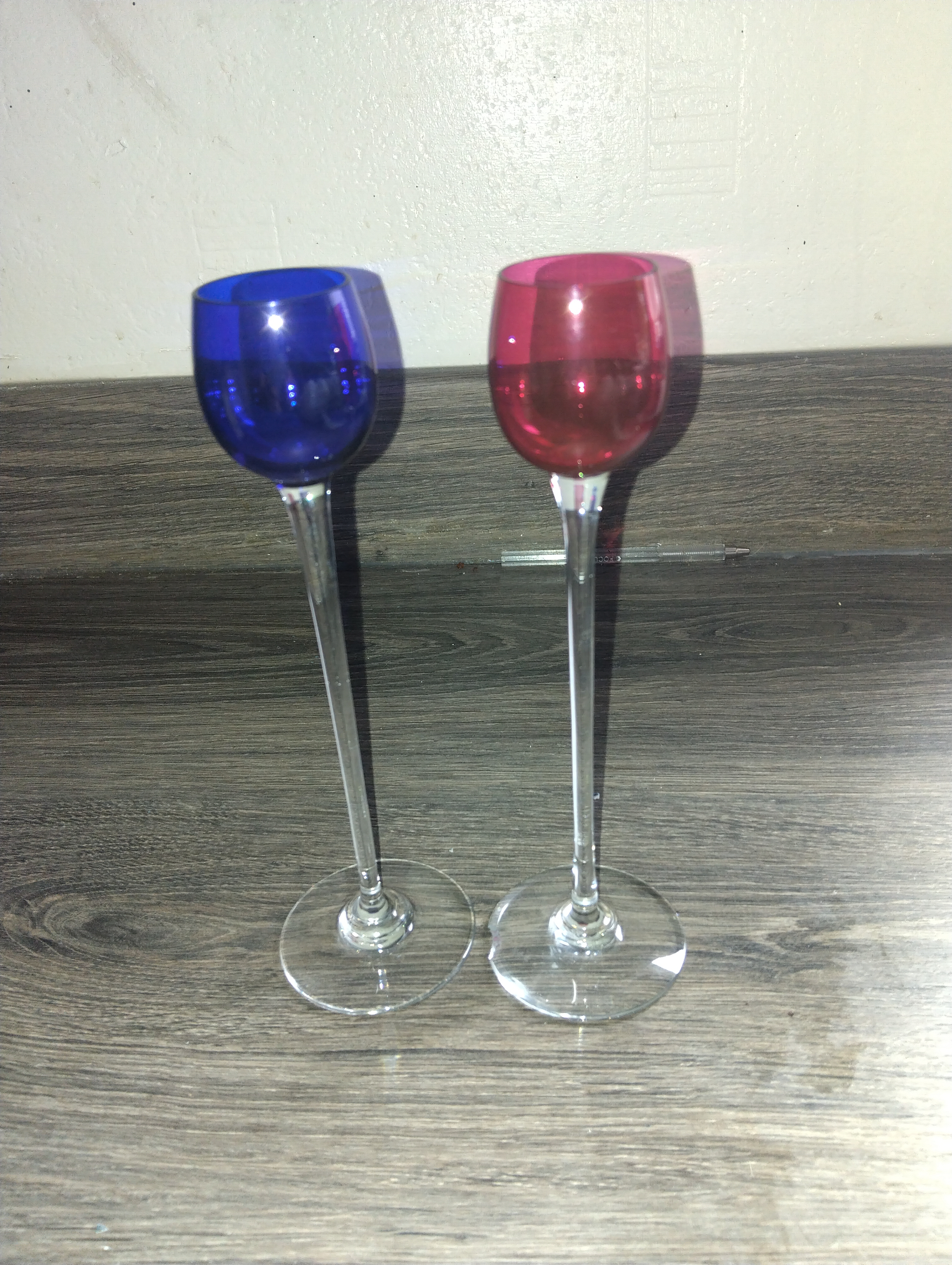 LOVELY PAIR OF LONG STEM COLOURED GLASSES