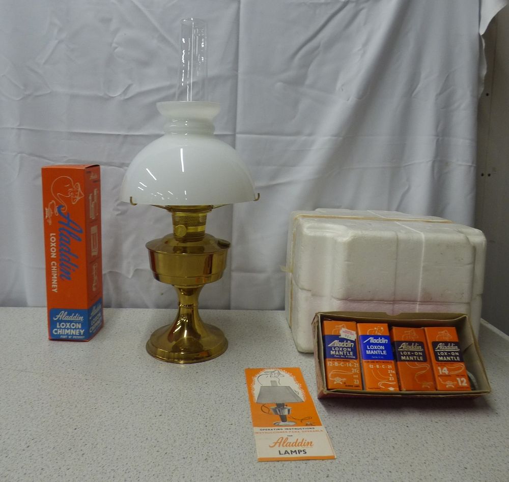 Lot 190: Aladdin Model 23 Oil Lamp and Accessories