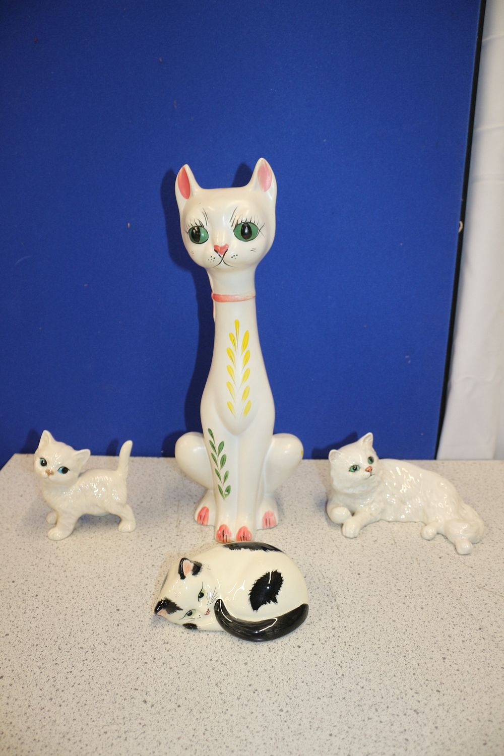 Lot 236: Four Ceramic Cat Figurines, including Beswick and Cosmos Barbicale