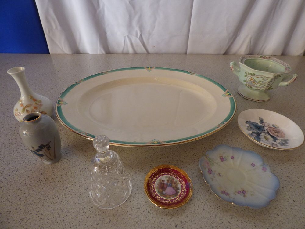 Lot 192: Mixed Lot of Decorative Items