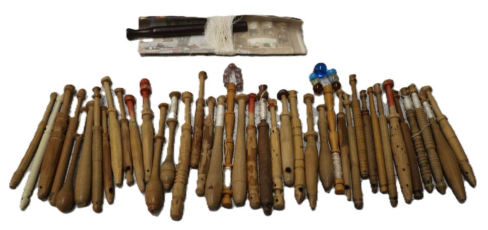 Lot 331: A Collection of Vintage and Antique Bobbin Lace Bobbins, including Wood and Bone Examples