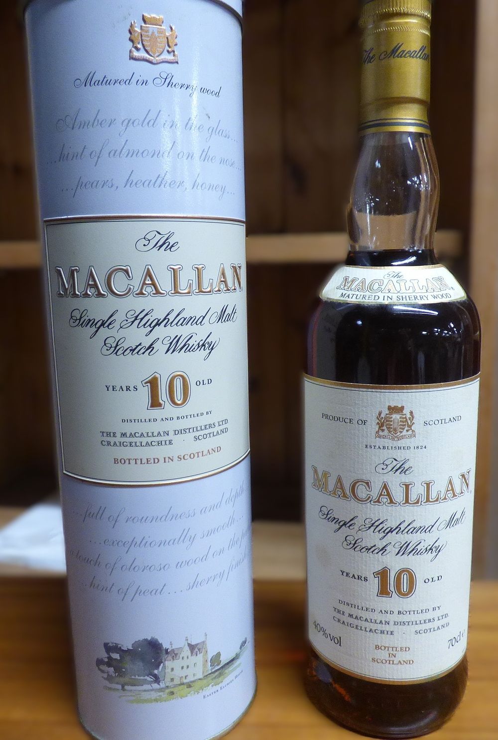Lot 387: The Macallan Rare Early 1990's 10 Year Old Sherry Oak Single Highland Malt Scotch Whisky