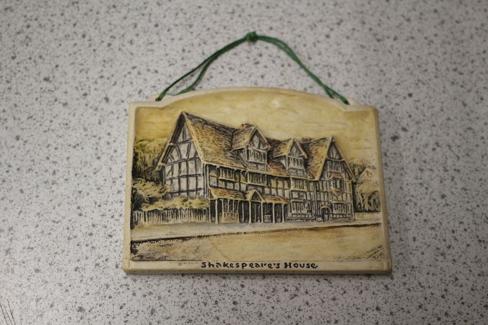 Lot 432: An Arthur Osborne Ivorex Shakespeare's House Wall Plaque