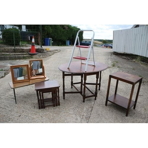 Lot 282: A Collection of Furniture and Mirrors