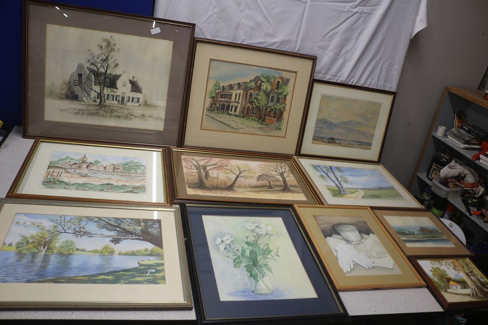 Lot 329: Large Collection of Various Pictures