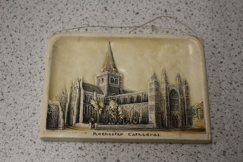 Lot 556: Bossons Ivorex Wall Plaque, Rochester Cathedral
