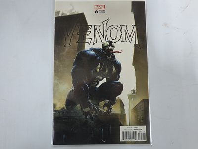 MARVEL Venom #5 Clayton Crain Variant Edition Comic Book. A MARVEL Venom #5 Variant Edition 