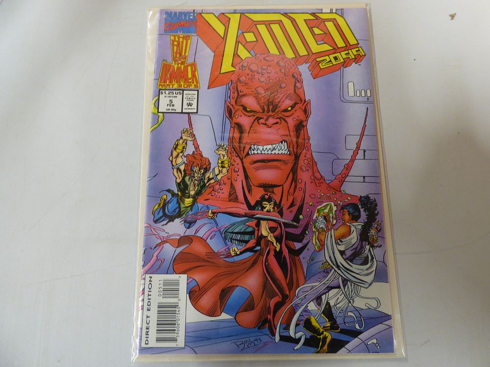 Lot 185: Marvel Comics X-Men 2099 #5 Direct Edition Comic Book