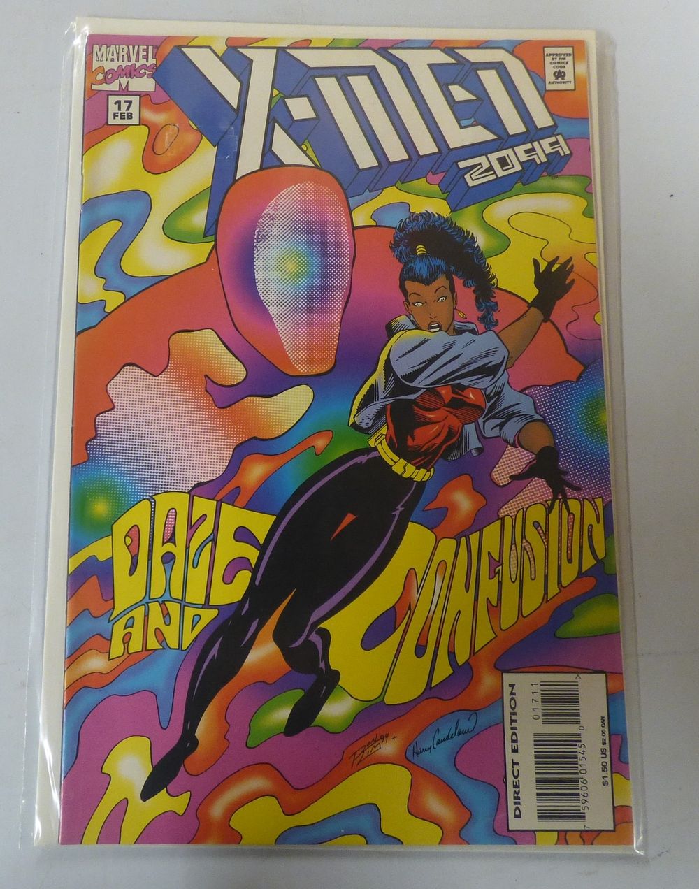 Lot 196: Marvel Comics X-Men 2099 #17 'Daze and Confusion' Comic