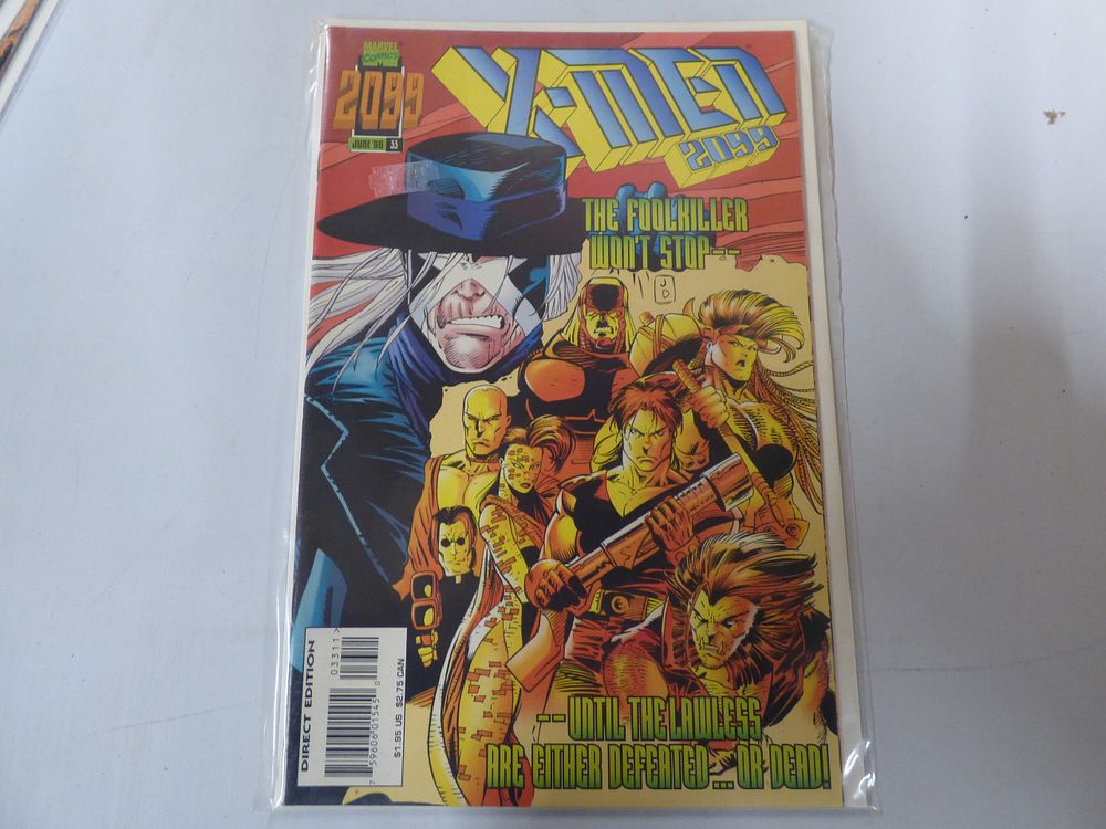 Lot 212: Marvel Comics X-Men 2099 #33 Direct Edition Comic Book