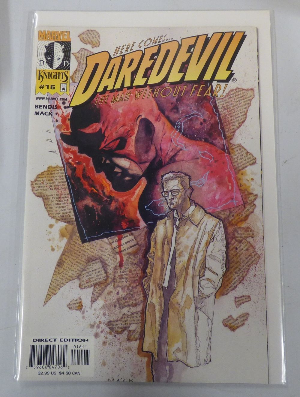Lot 332: Daredevil #16 Marvel Knights Comic Book by Bendis & Mack