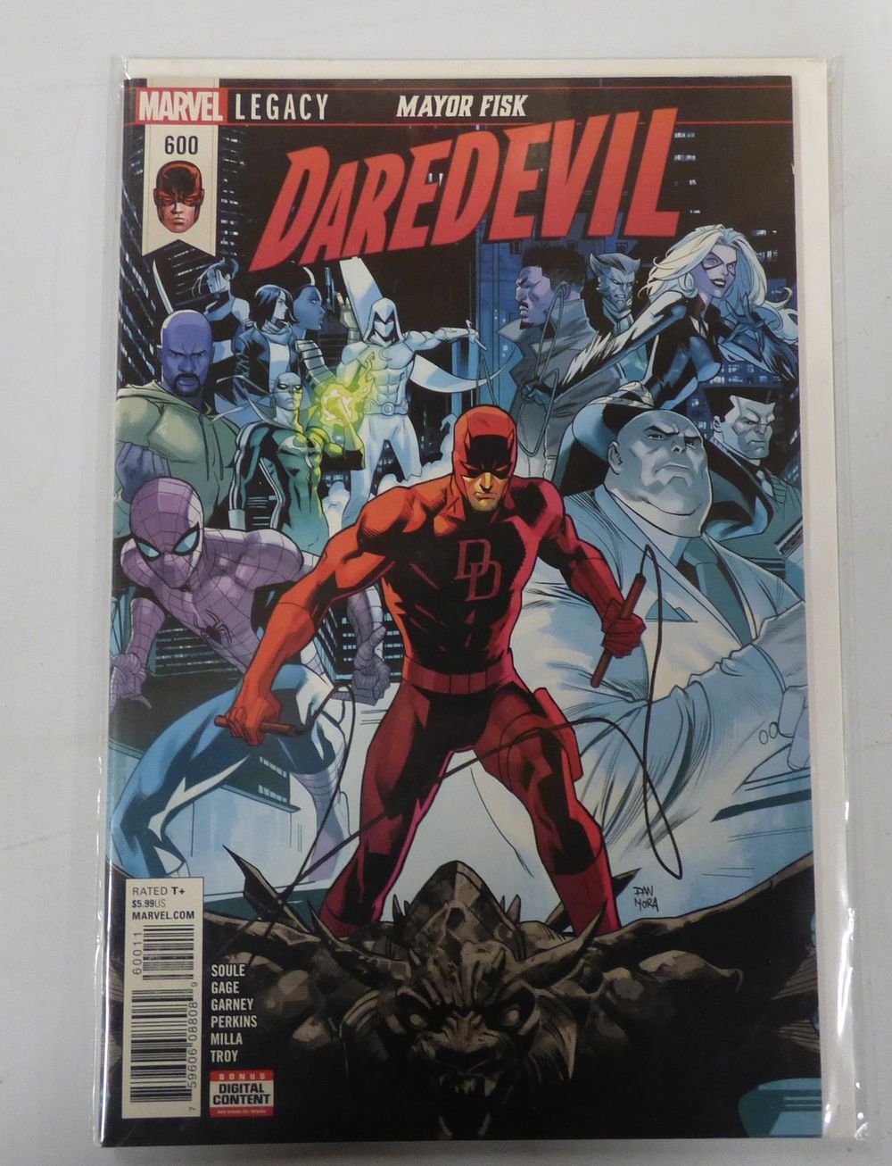 Lot 338: A Daredevil #600 Marvel Legacy Comic Book