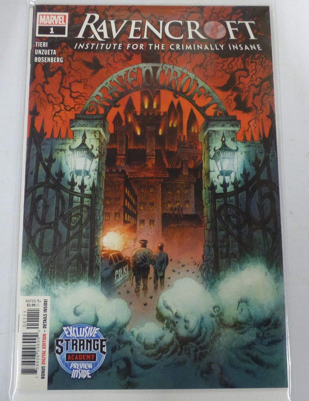 Lot 350: Marvel Ravencroft Institute for the Criminally Insane #1 Comic Book