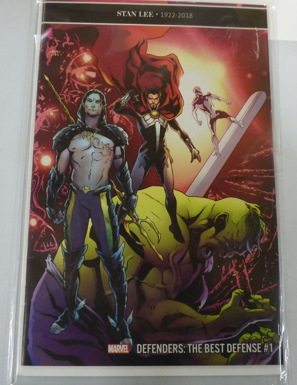 Lot 369: Marvel Defenders: The Best Defense #1 Comic Book