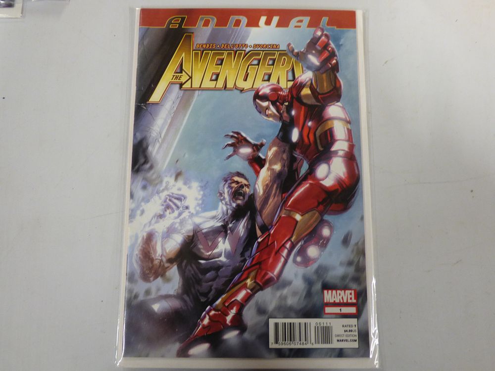 Lot 406: Marvel Comics Annual The Avengers #1 Comic Book