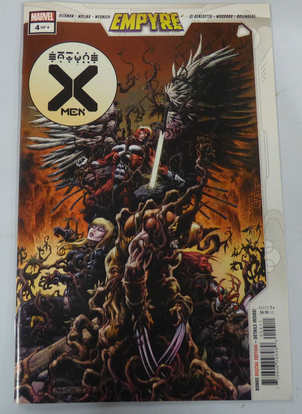 Lot 477: Marvel Empyre X-Men Comic Book Issue 4 of 4