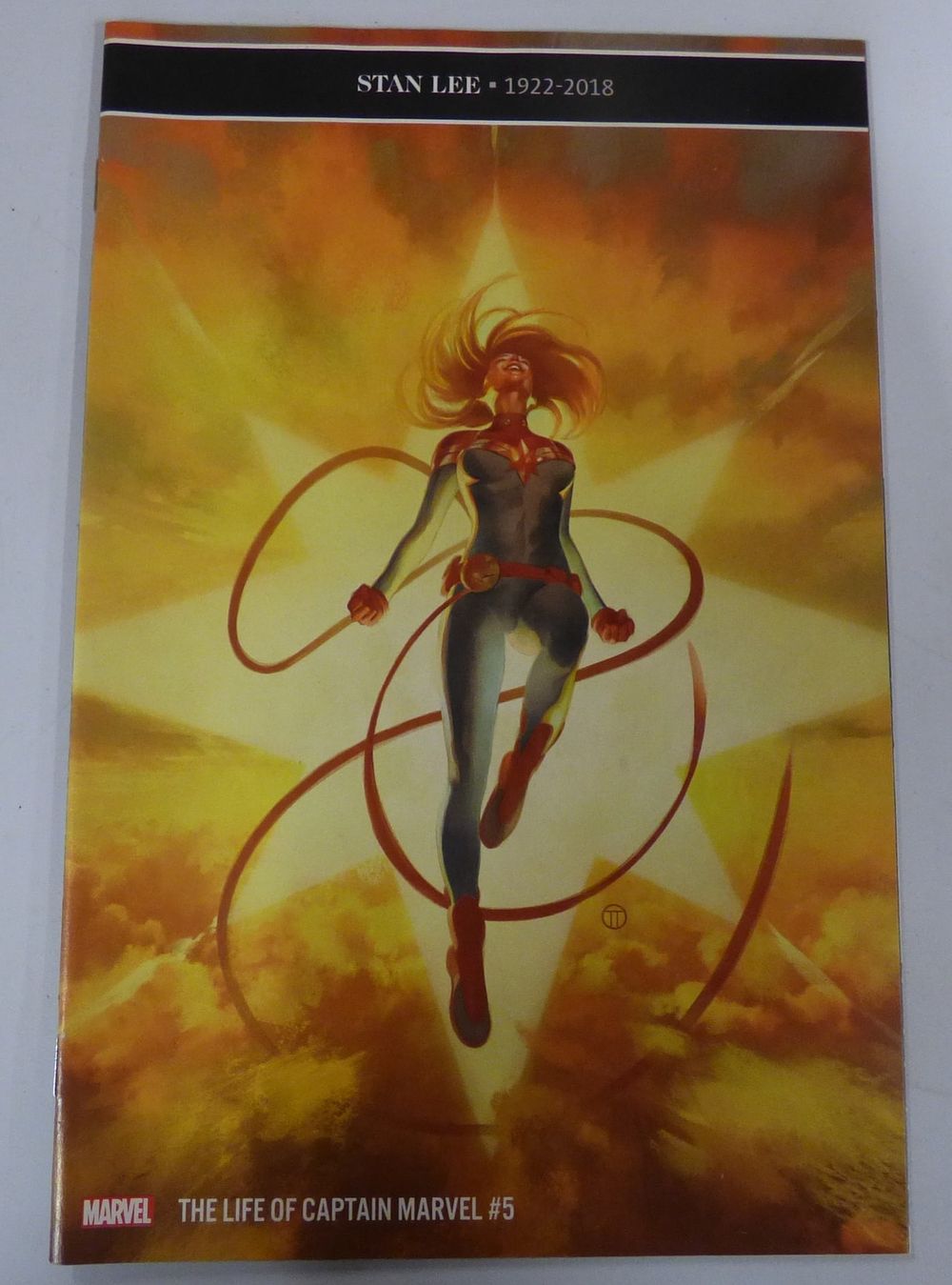 Lot 486: Marvel The Life of Captain Marvel #5 Comic Book