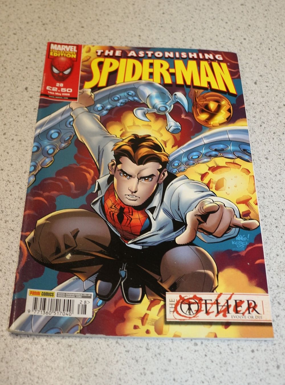Lot 520: Marvel Panini Comics The Astonishing Spider-Man Issue 28