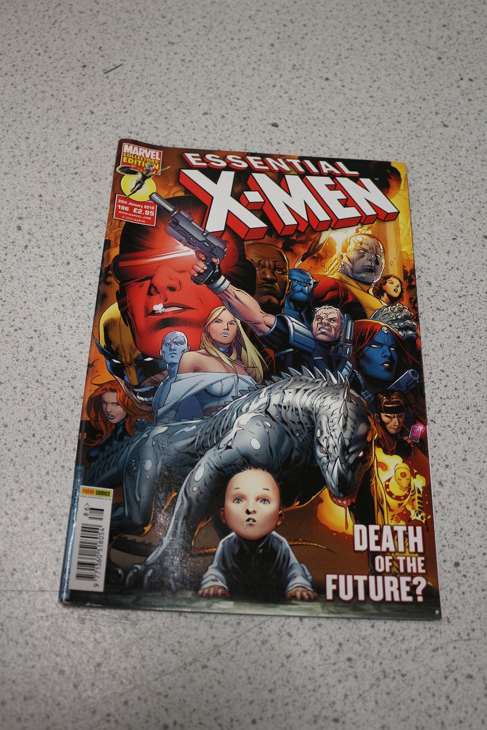 Lot 542: Essential X-Men Marvel Collectors' Edition Comic Book