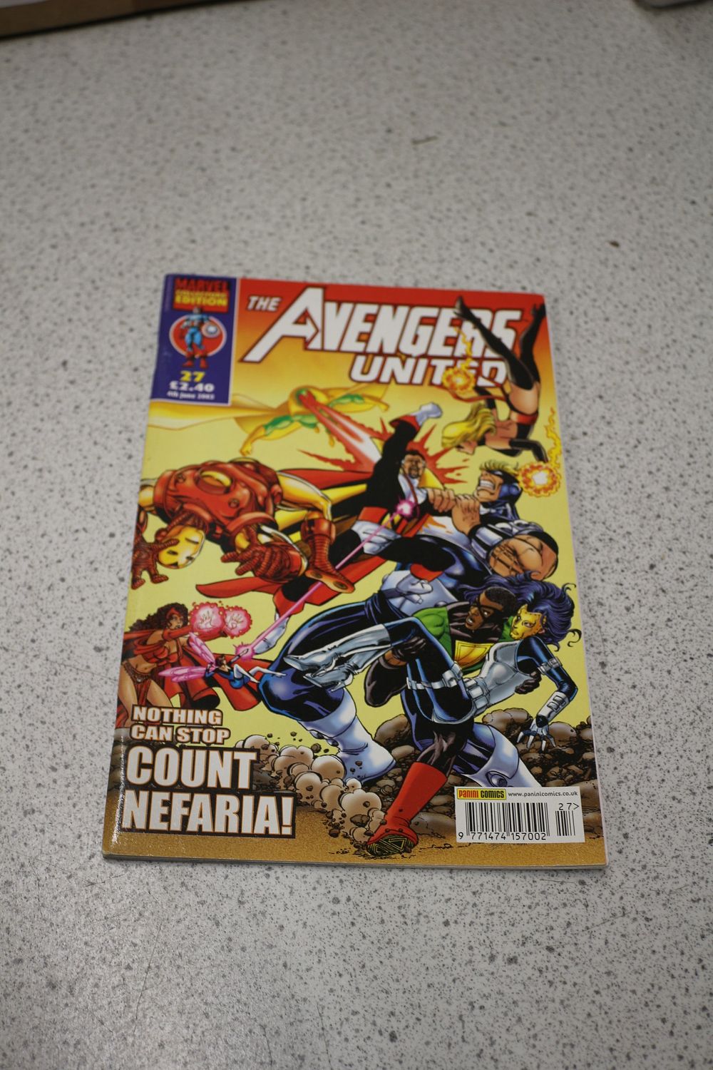 Lot 546: Panini Comics The Avengers United Issue 27 Comic Book