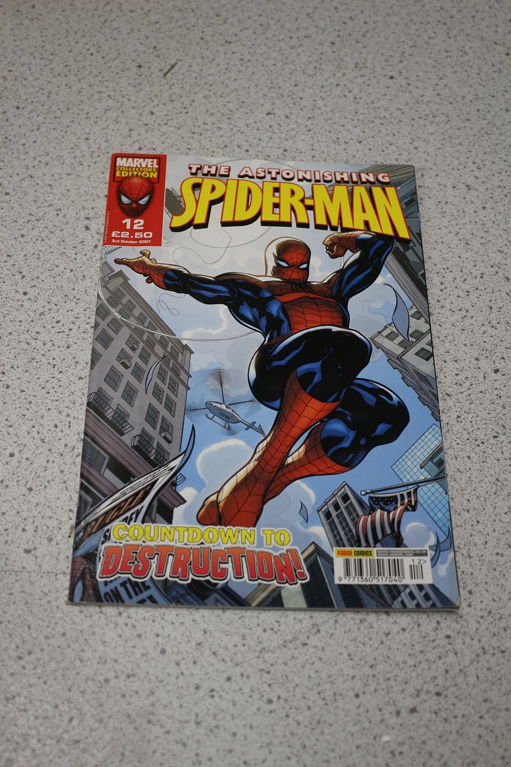 Lot 573: A Panini Comics The Astonishing Spider-Man Issue 12 Comic Book
