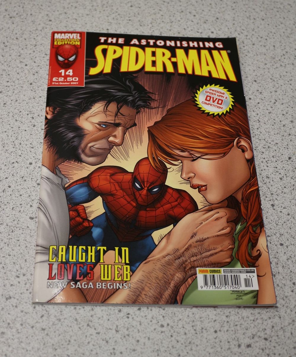 Lot 575: The Astonishing Spider-Man Marvel Collectors Edition Issue 14
