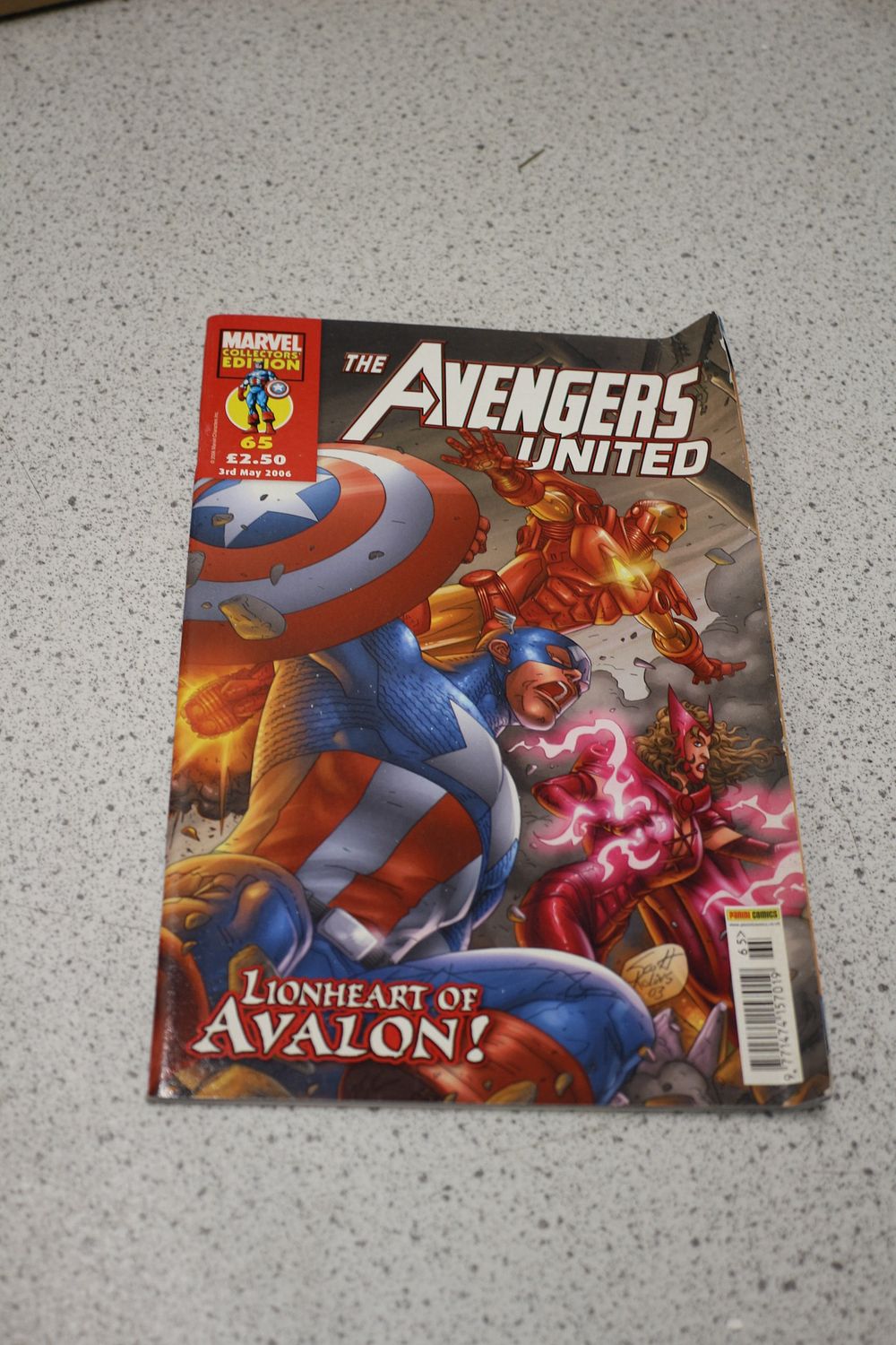 Lot 577: Marvel Collectors' Edition The Avengers United Comic Book #65