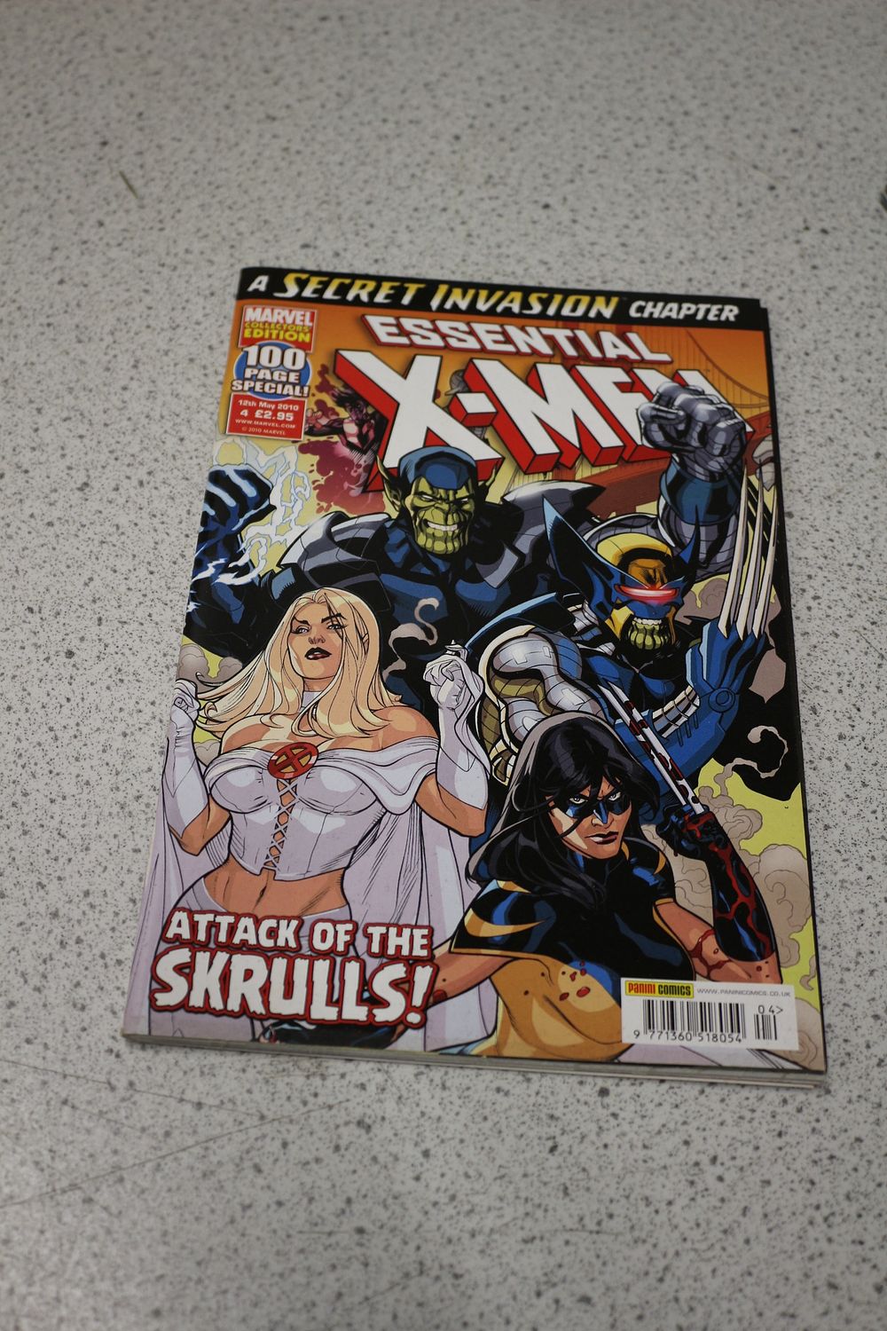 Lot 586: One Marvel Essential X-Men Secret Invasion Comic Book