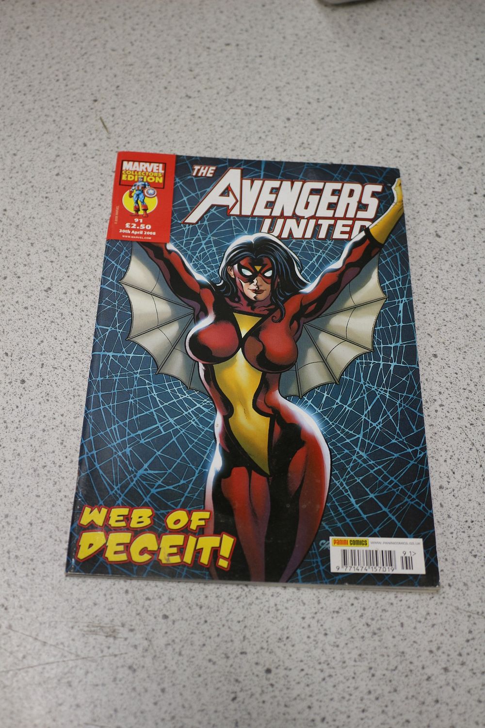 Lot 594: A Marvel Collectors' Edition: The Avengers United Comic Book