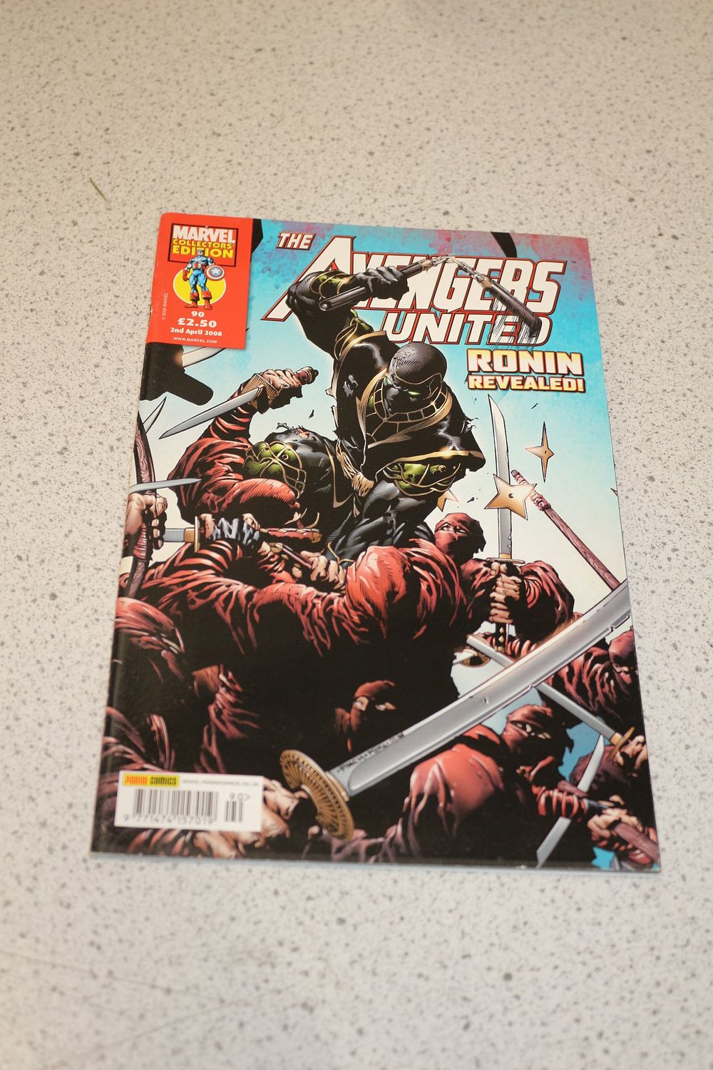Lot 595: One Marvel Panini Comics 'The Avengers United' Comic Book