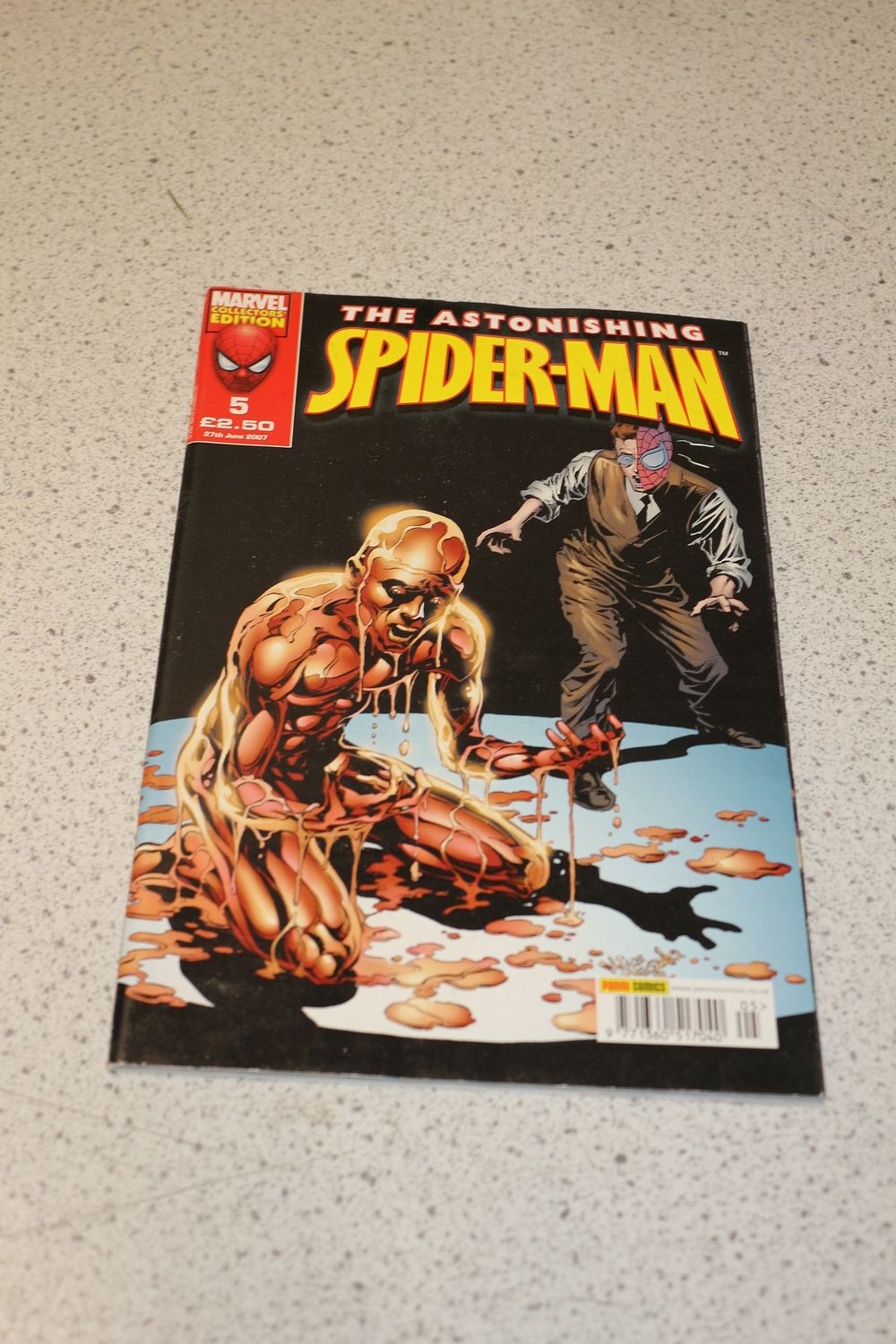 Lot 599: One Marvel Panini Comics The Astonishing Spider-Man Issue 5