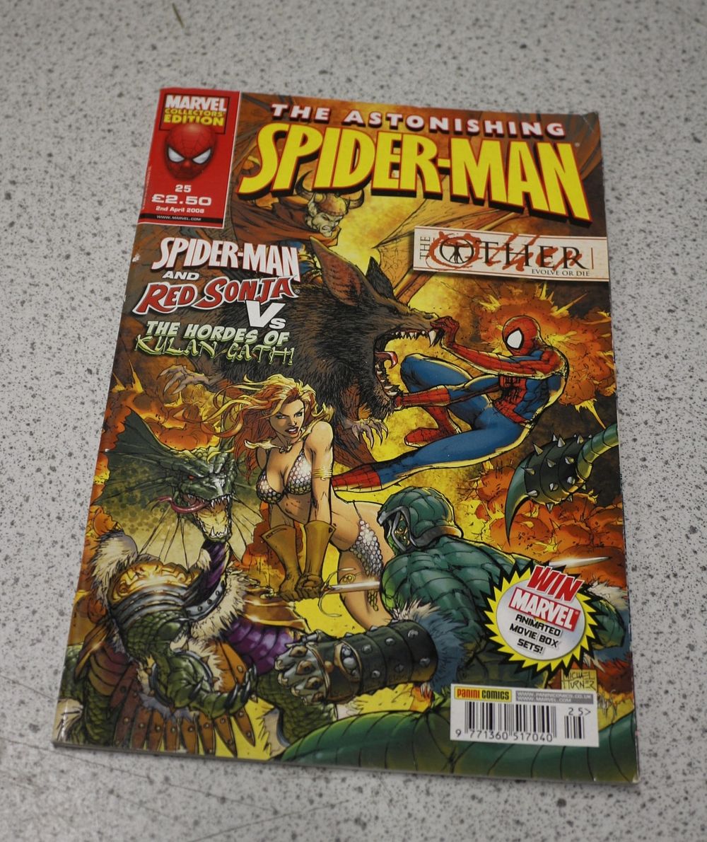 Lot 607: The Astonishing Spider-Man Comic, Issue 25, Michael Turner