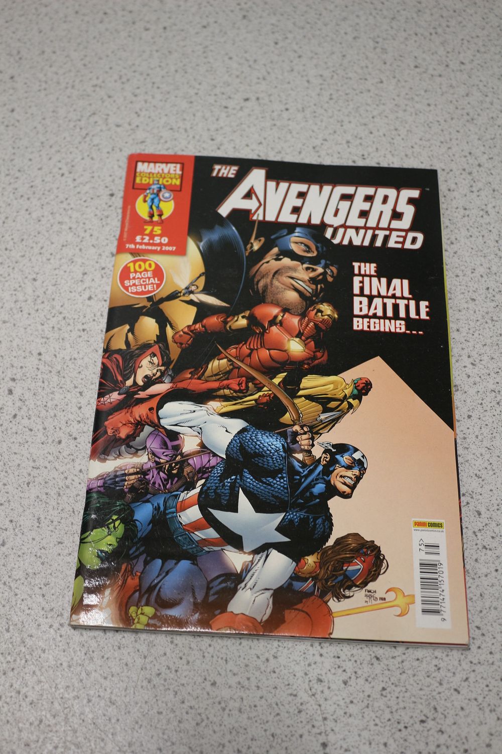 Lot 629: Marvel Collectors Edition The Avengers United #75 Comic Book