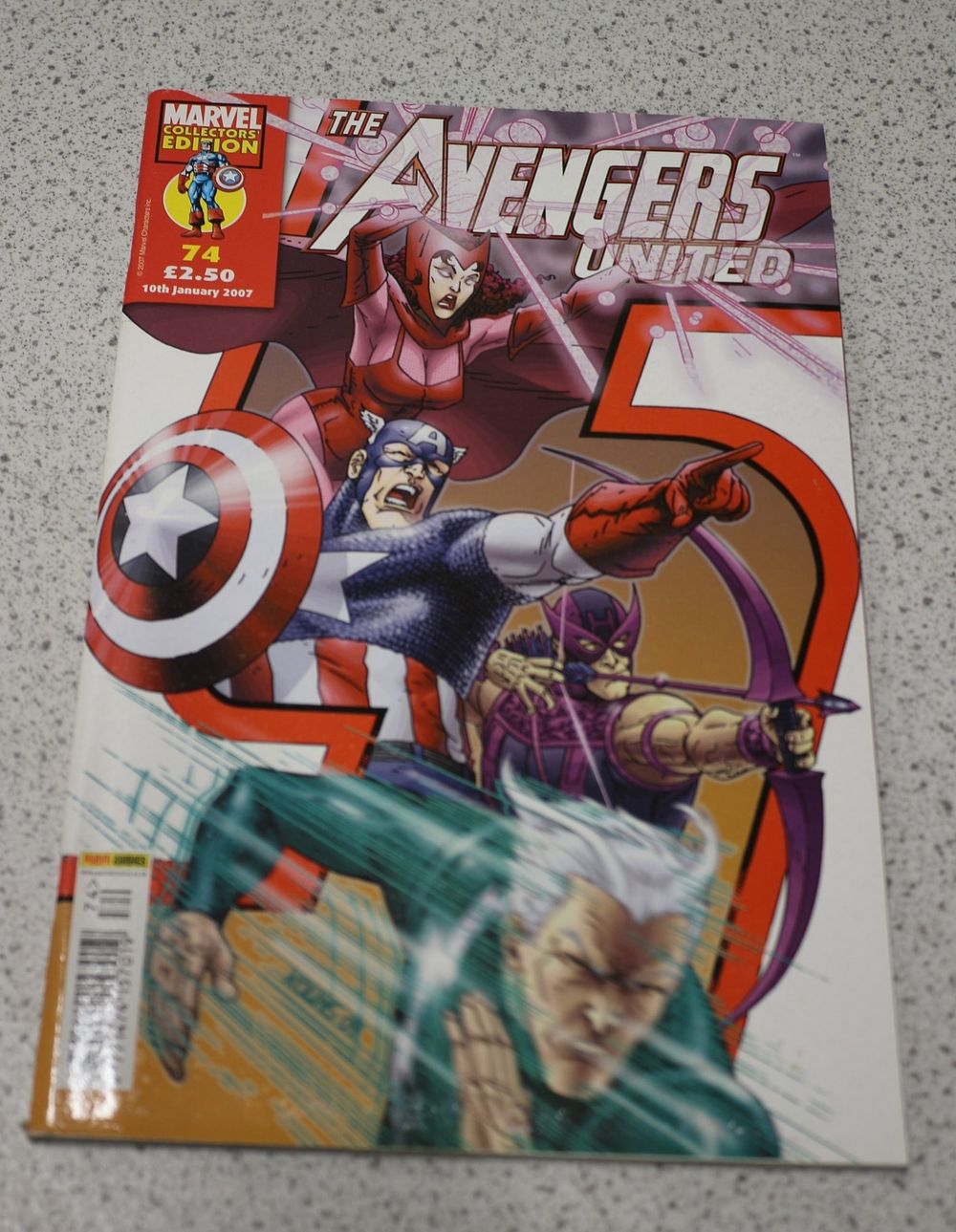 Lot 630: Marvel Collectors' Edition: The Avengers United Comic Book, Issue 74