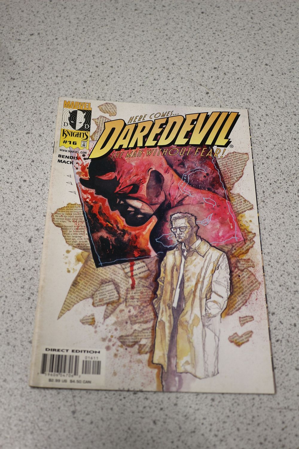 Lot 649: Marvel Knights Daredevil #16 Comic by Bendis and Mack