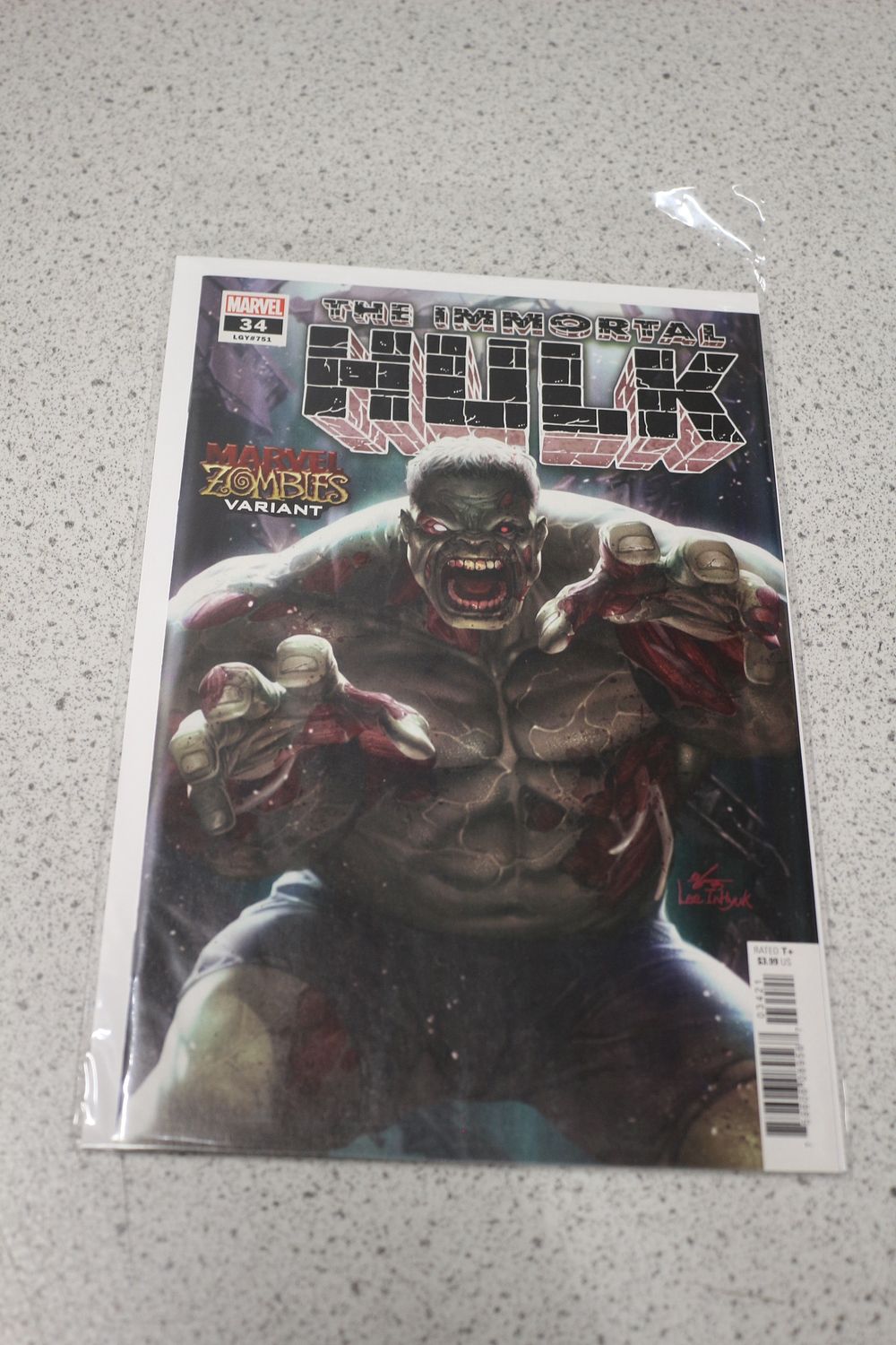 Lot 667: The Immortal Hulk #34 Marvel Zombies Variant by Lee Inhyuk