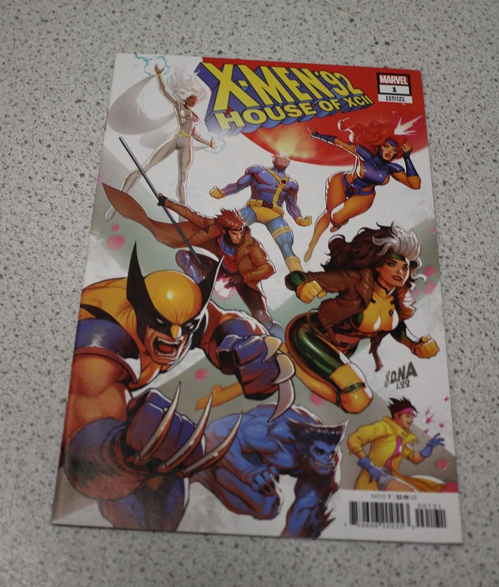 Lot 680: Marvel X-Men '92 House of XCII #1 David Nakayama Variant Comic Book