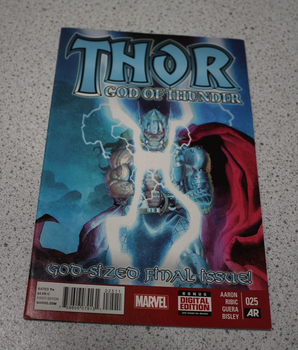 Lot 681: Marvel Thor God of Thunder #025 Comic Book