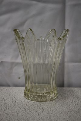 Art Deco 1930's Sowerby Pressed Glass Celery Vase. A clear glass vase with a scalloped rim and 
