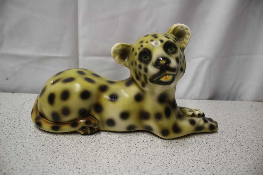 Lot 213: Japanese Ceramic Leopard or Cheetah Cub Figurine