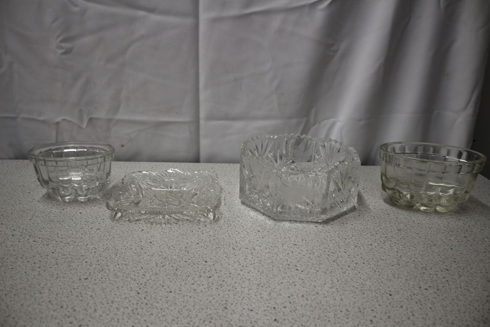 Lot 251: Four Clear Glass Serving Bowls and Dish