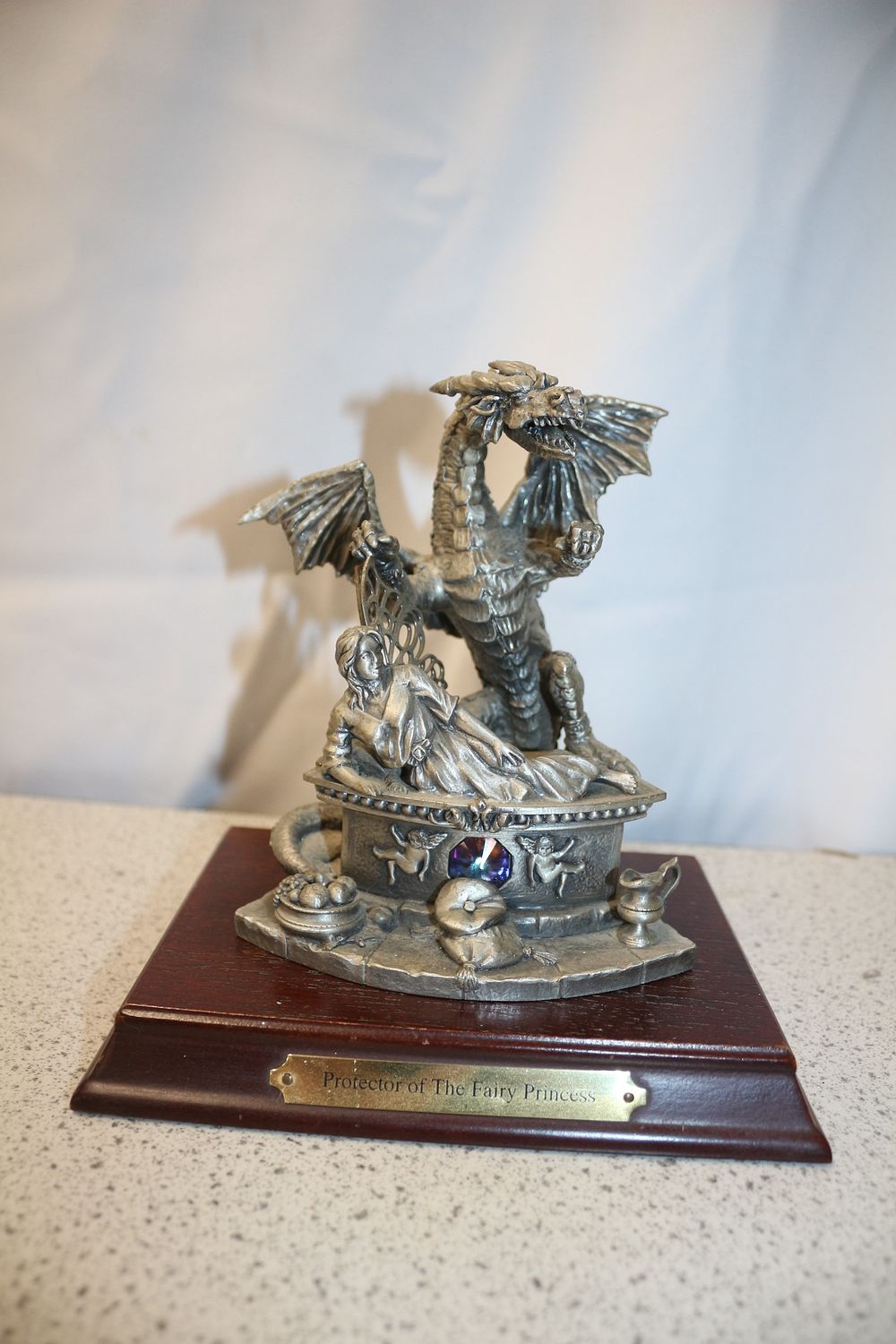Lot 323: Tudor Mint Myth & Magic 'Protector of The Fairy Princess' 2000 Pewter Figurine