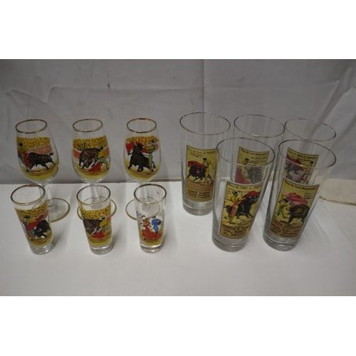 Lot 355: 11x Vintage Spanish Bullfighting Glasses
