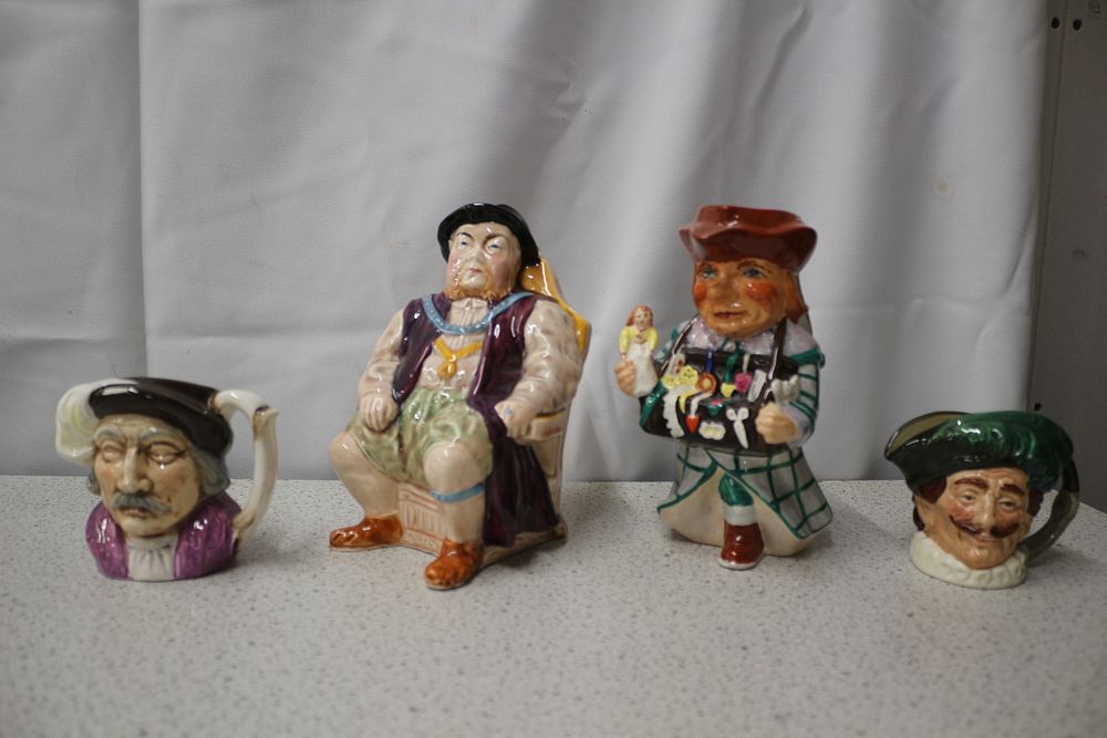 Lot 455: A Collection of Ceramic Character/Toby Jugs