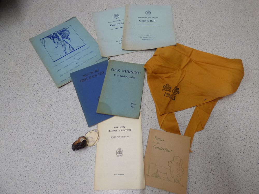 Lot 284: A Collection of Vintage Girl Guide Memorabilia